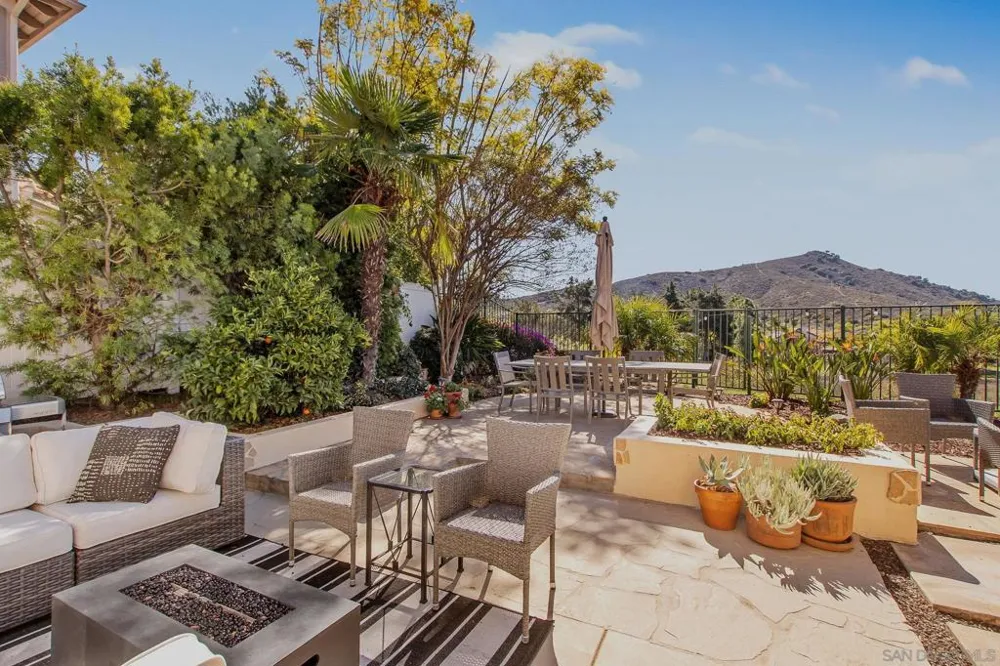 3171 Ferncreek Ln Escondido, CA 92027