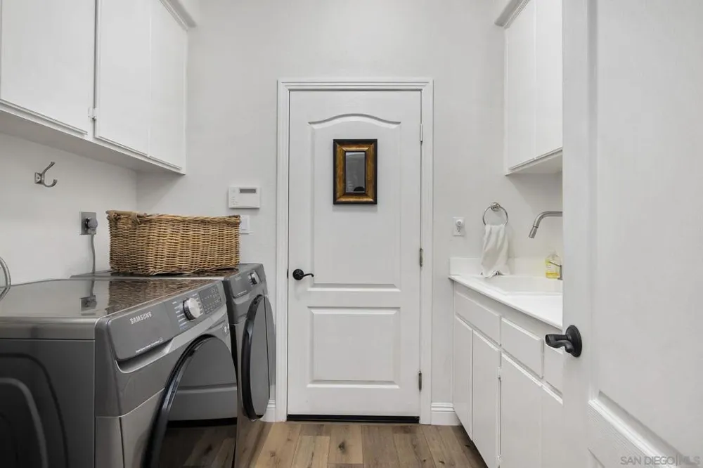 3171 Ferncreek Ln Escondido, CA 92027
