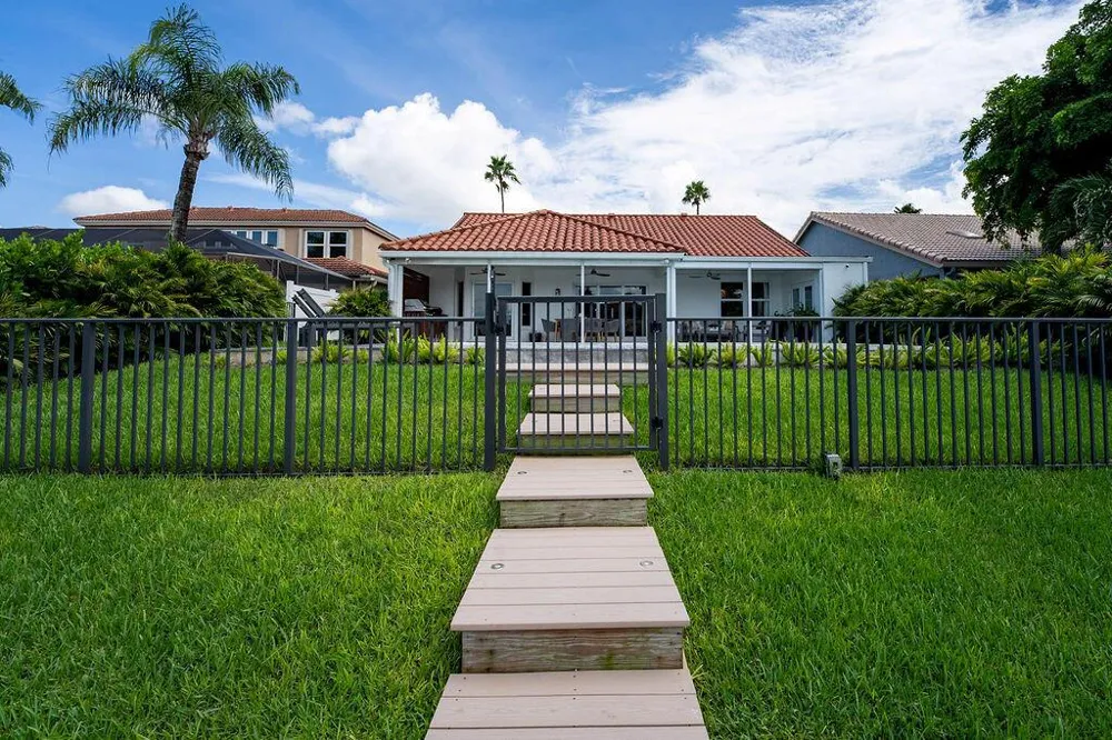 12657 White Coral Drive Wellington, FL 33414