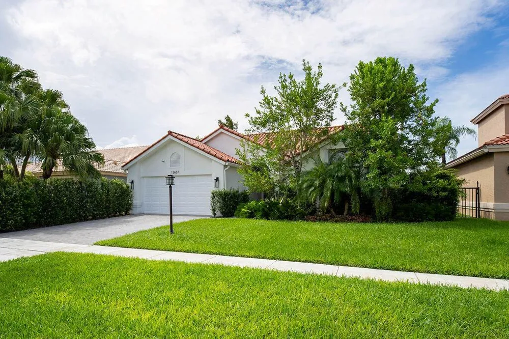 12657 White Coral Drive Wellington, FL 33414