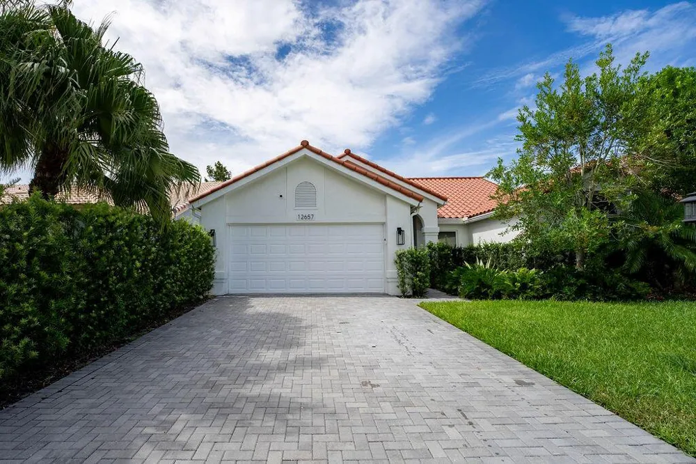 12657 White Coral Drive Wellington, FL 33414