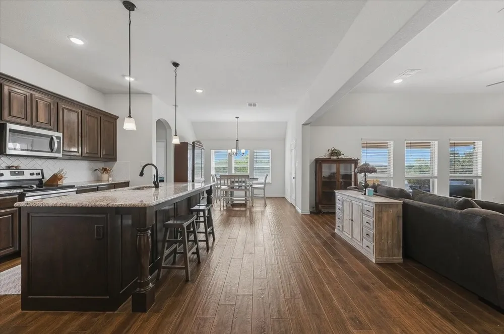 122 Post Oak Way Weatherford, TX 76087