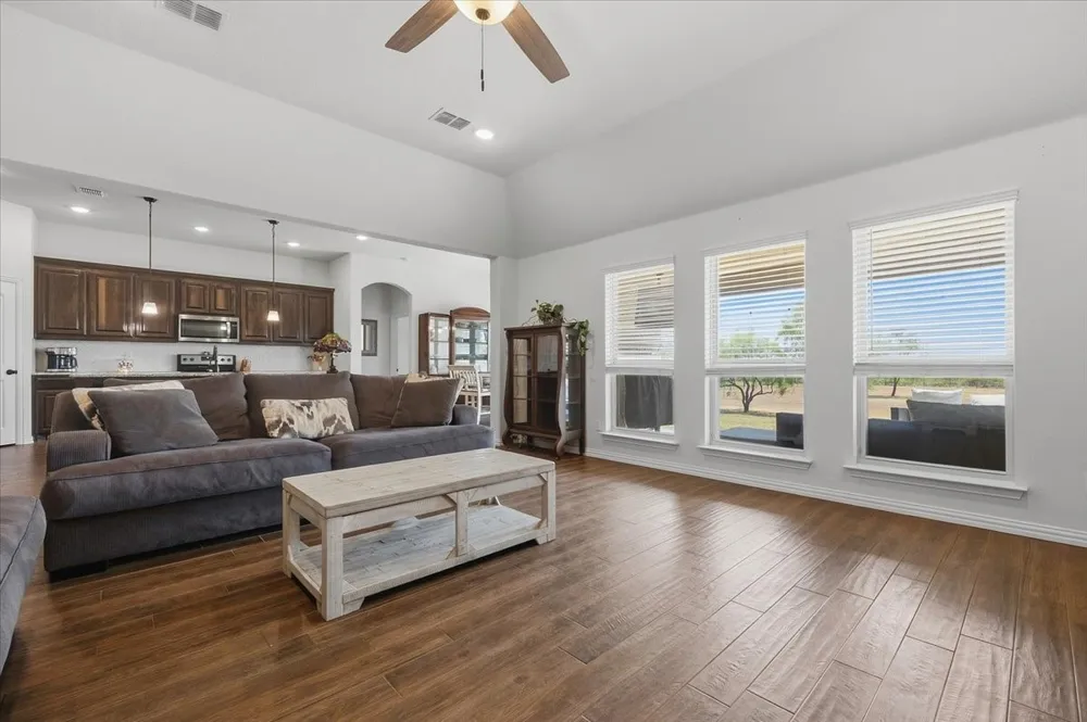 122 Post Oak Way Weatherford, TX 76087