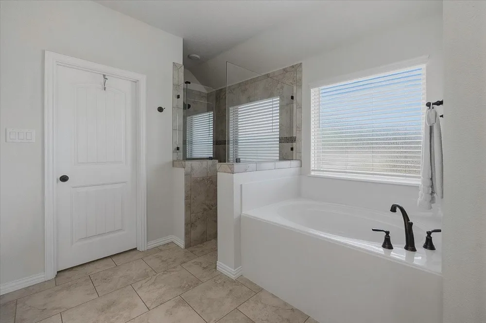 122 Post Oak Way Weatherford, TX 76087