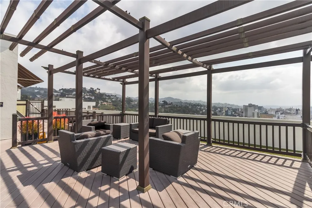 7250 Franklin #1008 Los Angeles, CA 90046