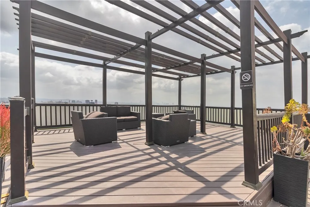 7250 Franklin #1008 Los Angeles, CA 90046