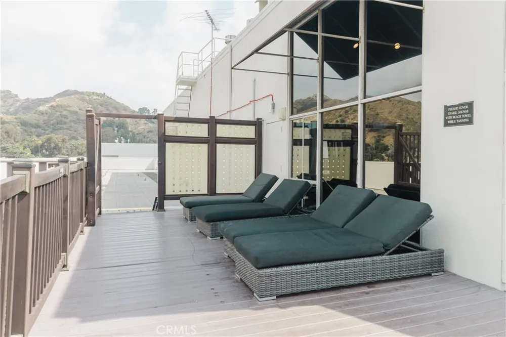 7250 Franklin #1008 Los Angeles, CA 90046