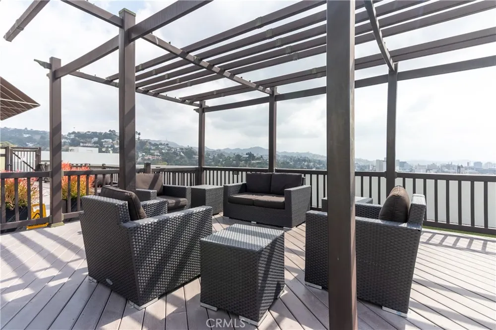 7250 Franklin #1008 Los Angeles, CA 90046