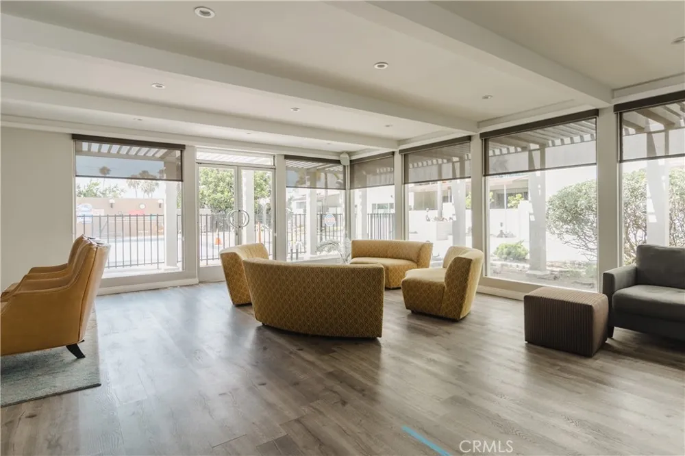 7250 Franklin #1008 Los Angeles, CA 90046