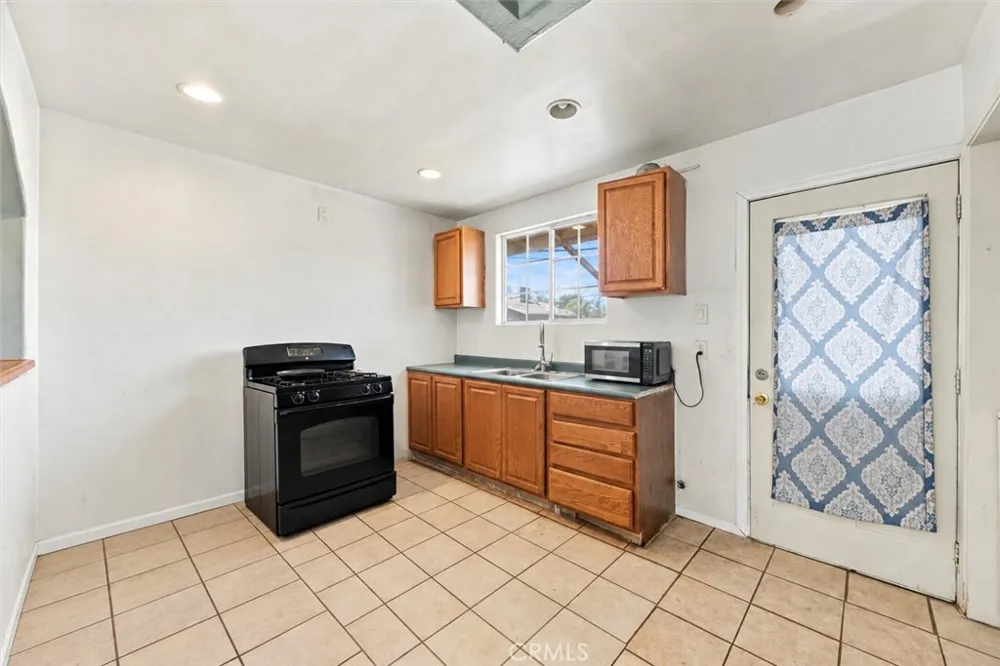 622 Irene Bakersfield, CA 93305