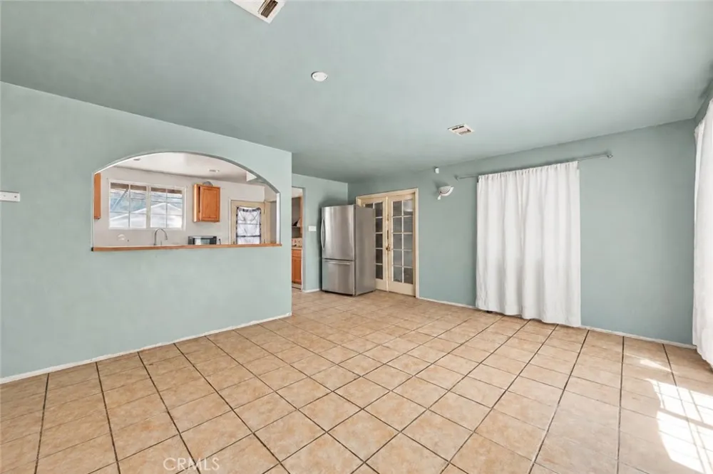 622 Irene Bakersfield, CA 93305