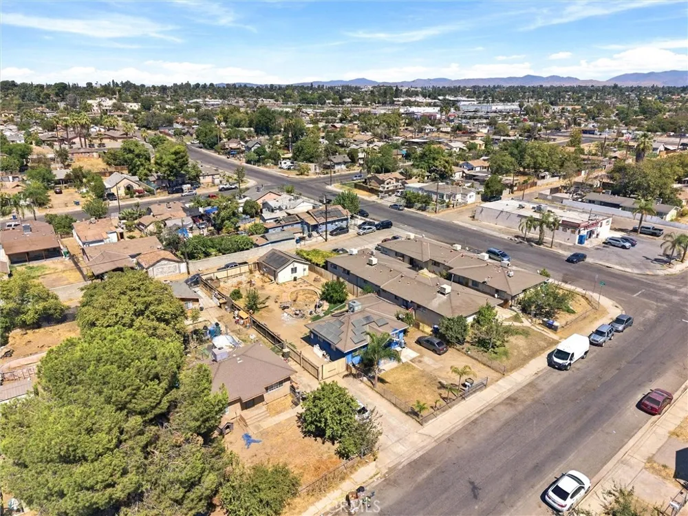 622 Irene Bakersfield, CA 93305
