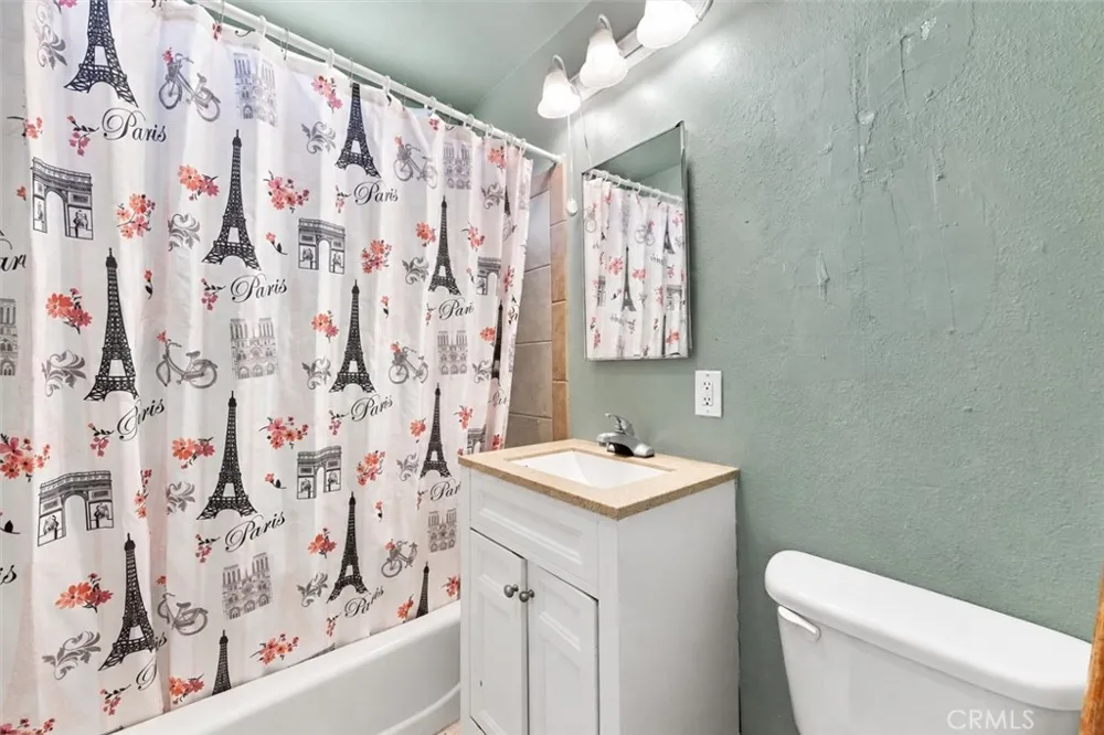 622 Irene Bakersfield, CA 93305