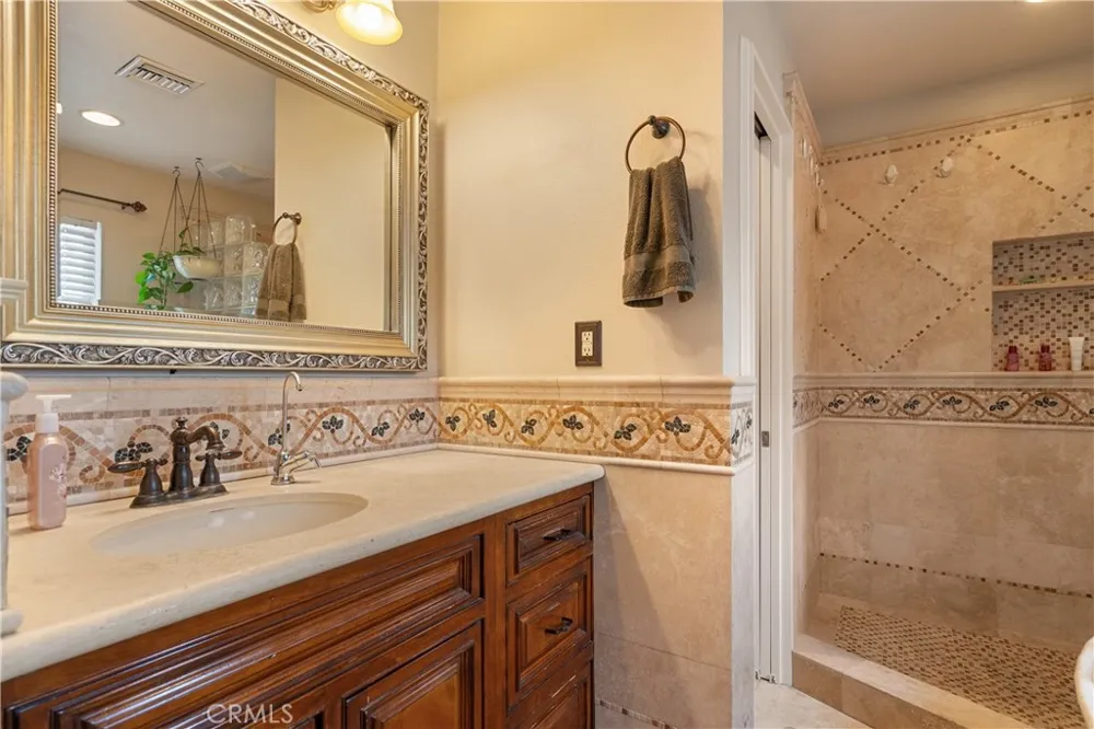 403 Shaftesbury San Dimas, CA 91773