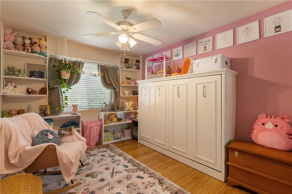 403 Shaftesbury San Dimas, CA 91773