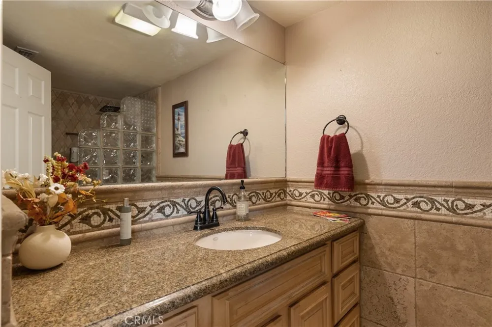 403 Shaftesbury San Dimas, CA 91773