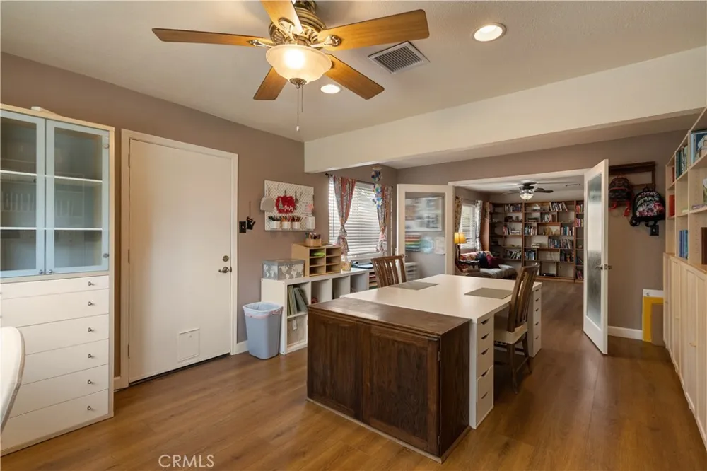 403 Shaftesbury San Dimas, CA 91773