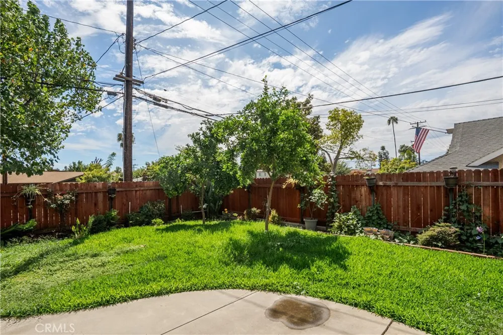 403 Shaftesbury San Dimas, CA 91773