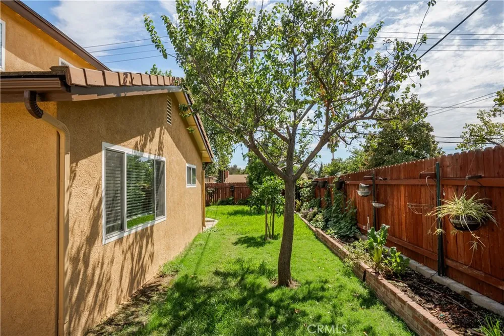 403 Shaftesbury San Dimas, CA 91773