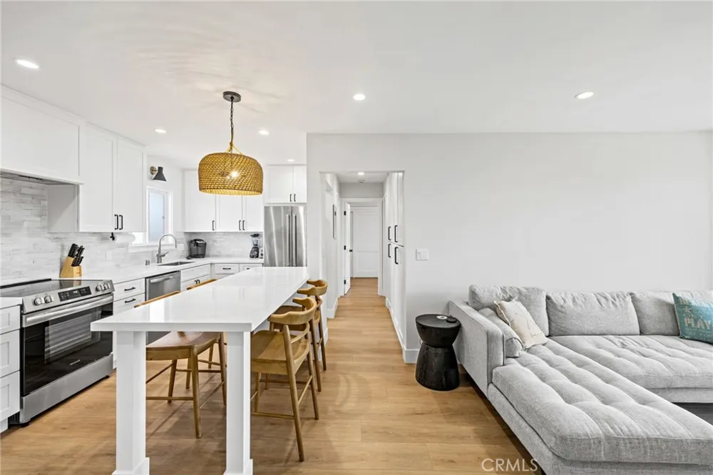 15 15th Street #19 Hermosa Beach, CA 90254