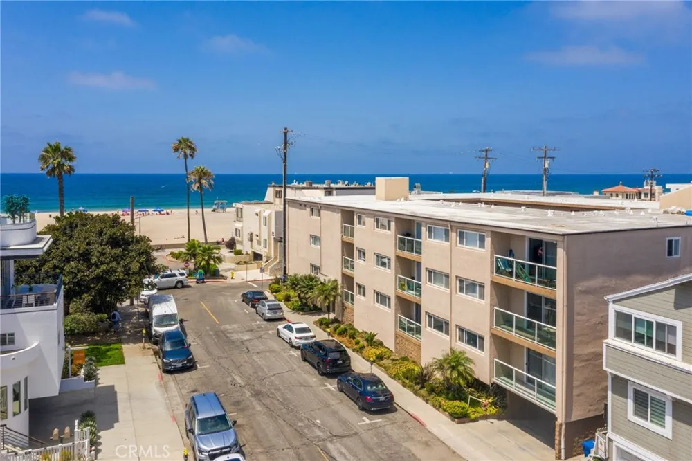 15 15th Street #19 Hermosa Beach, CA 90254