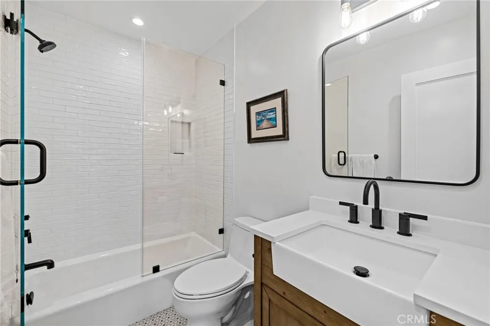 15 15th Street #19 Hermosa Beach, CA 90254
