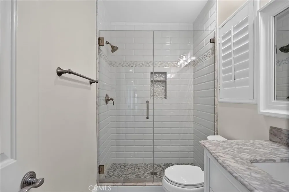 207 18th Street Huntington Beach, CA 92648