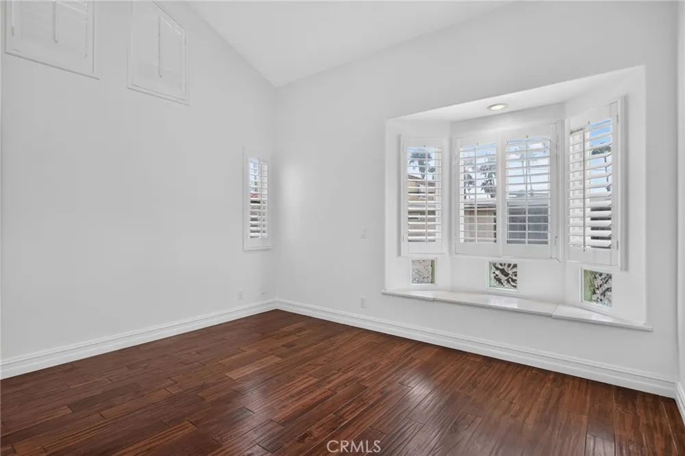 207 18th Street Huntington Beach, CA 92648