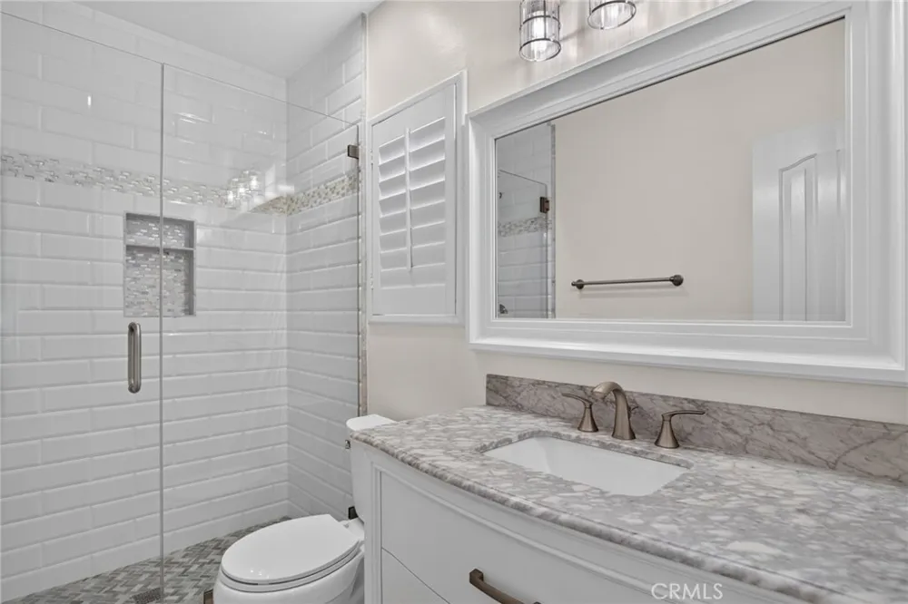 207 18th Street Huntington Beach, CA 92648