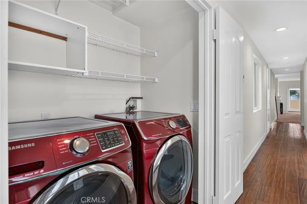 207 18th Street Huntington Beach, CA 92648