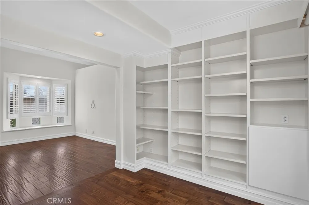 207 18th Street Huntington Beach, CA 92648
