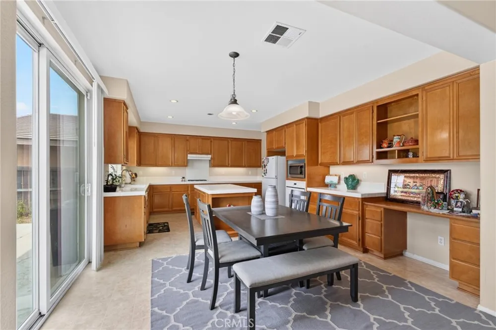 34099 Pamplona Murrieta, CA 92563