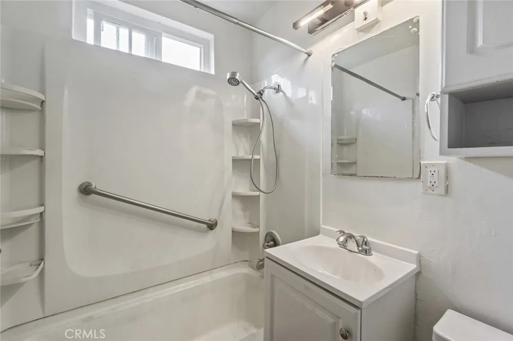 1950 Anaheim Costa Mesa, CA 92627