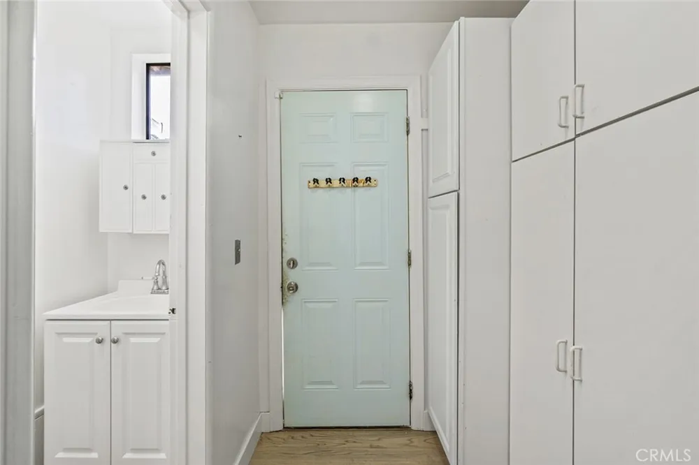 1950 Anaheim Costa Mesa, CA 92627