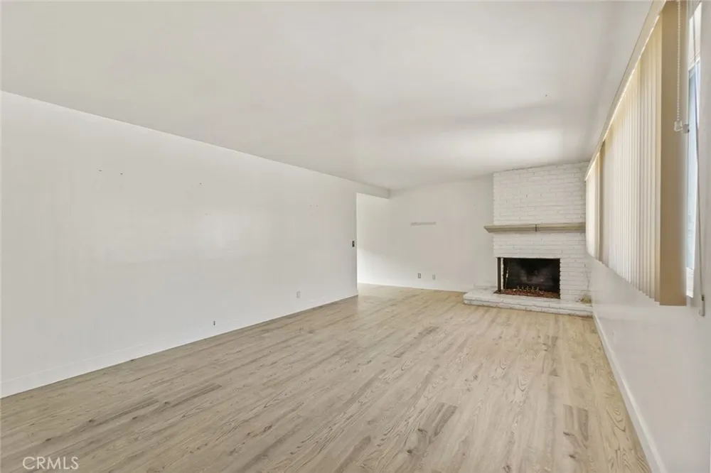 1950 Anaheim Costa Mesa, CA 92627