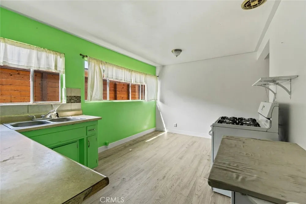 1950 Anaheim Costa Mesa, CA 92627