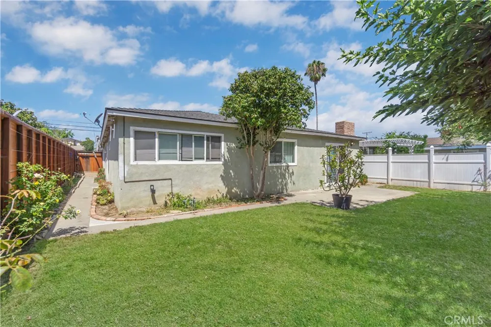 1950 Anaheim Costa Mesa, CA 92627