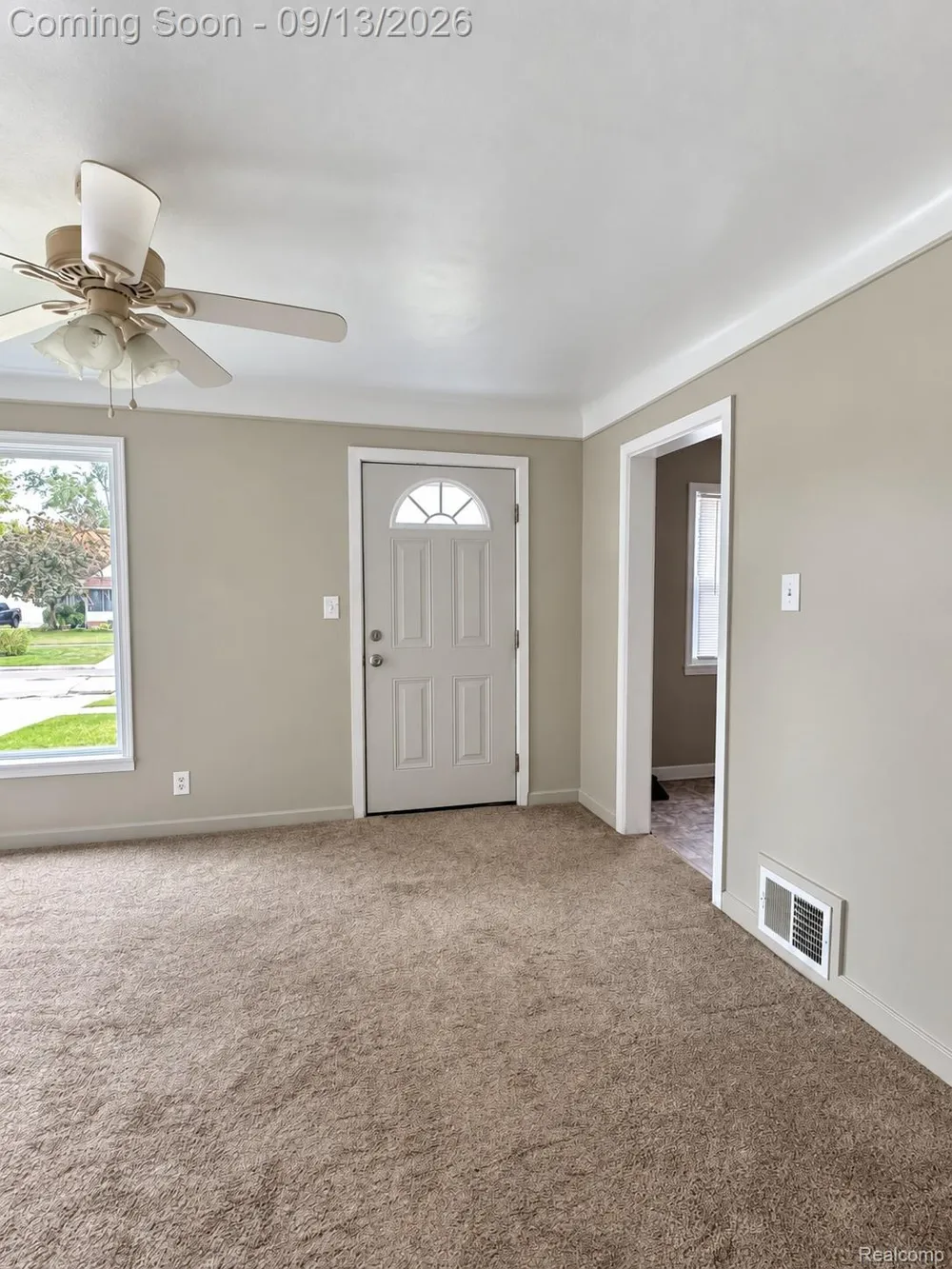 820 Cloverlawn Boulevard Lincoln Park City, MI 48146