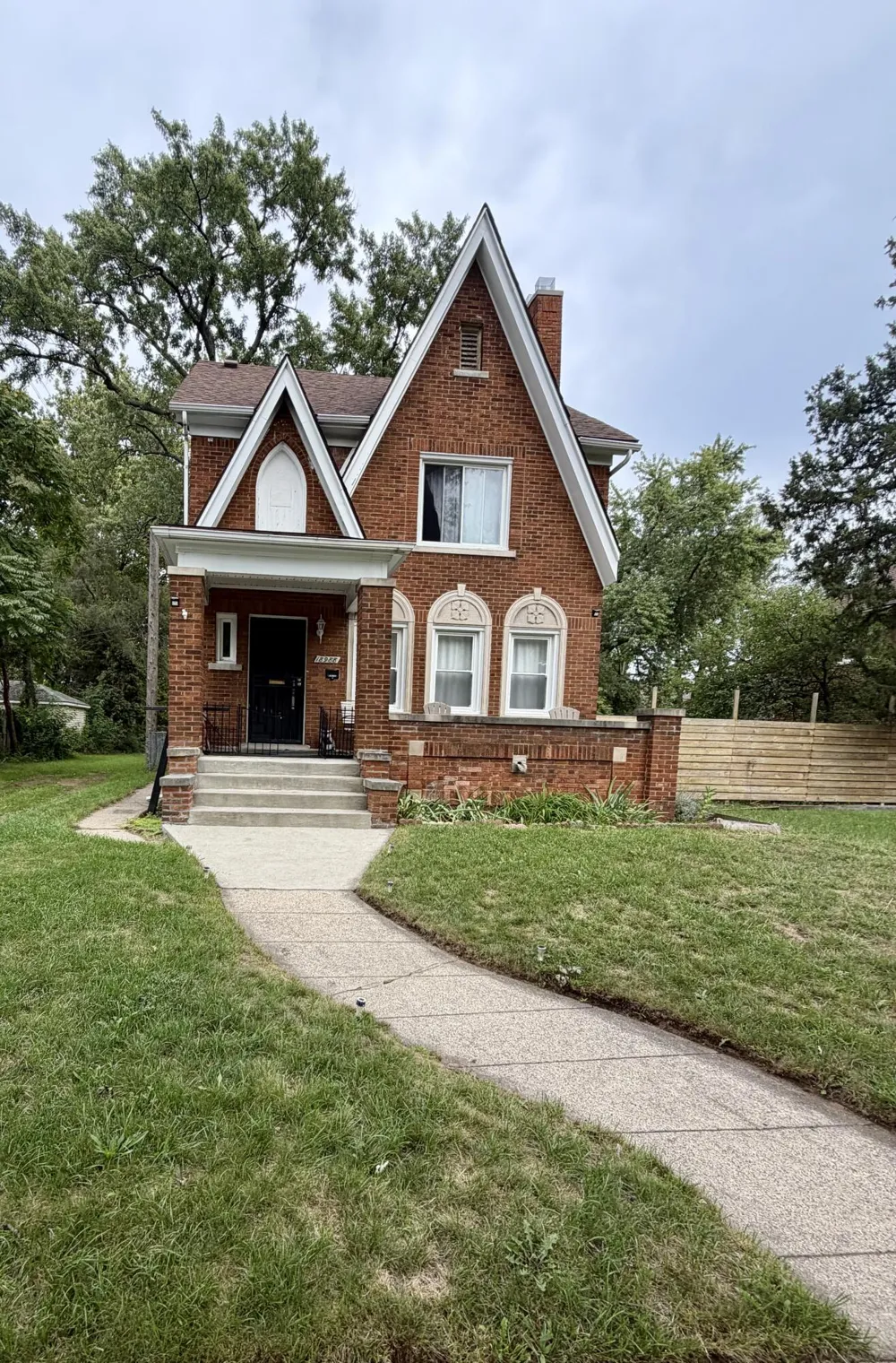 18988 Pennington Drive Detroit City, MI 48221