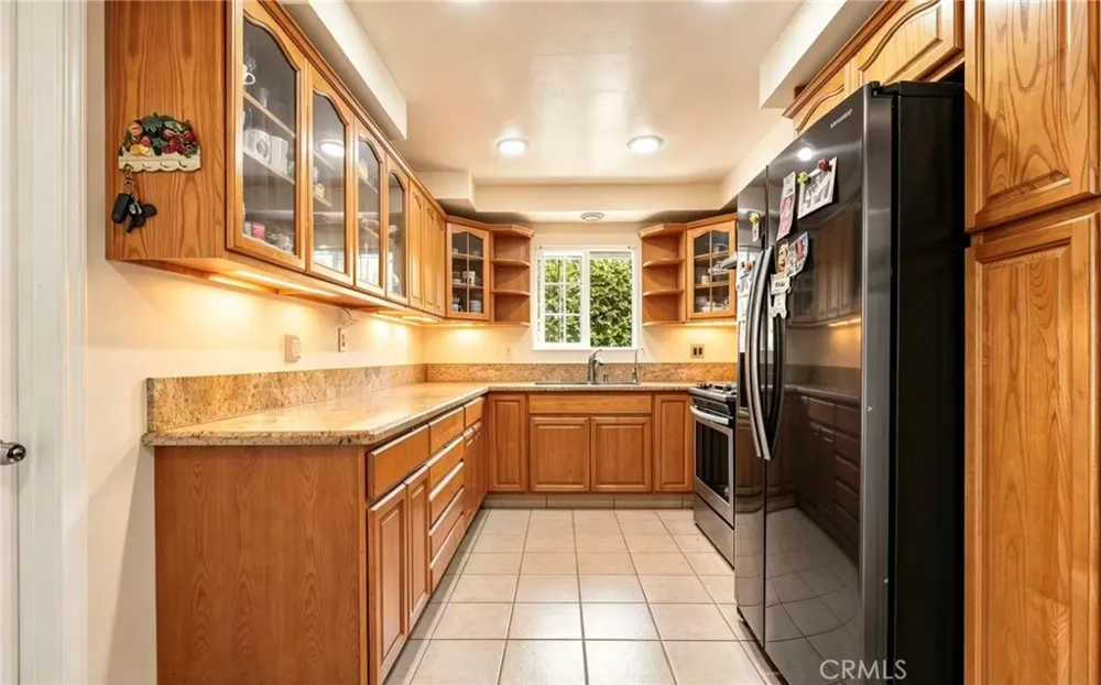 15102 starboard Garden Grove, CA 92843