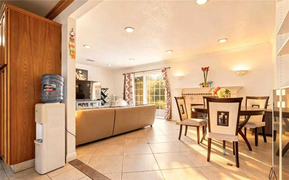 15102 starboard Garden Grove, CA 92843