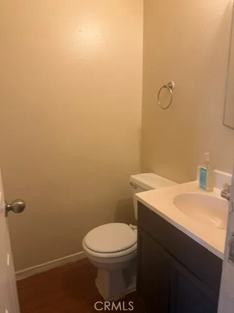 1245 W 10 Corona, CA 92882