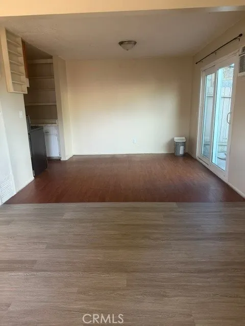 1245 W 10 Corona, CA 92882
