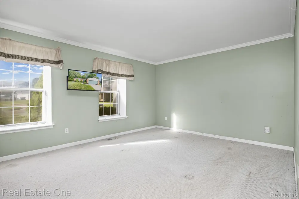 6159 Bay Court Waterford Charter Township, MI 48327