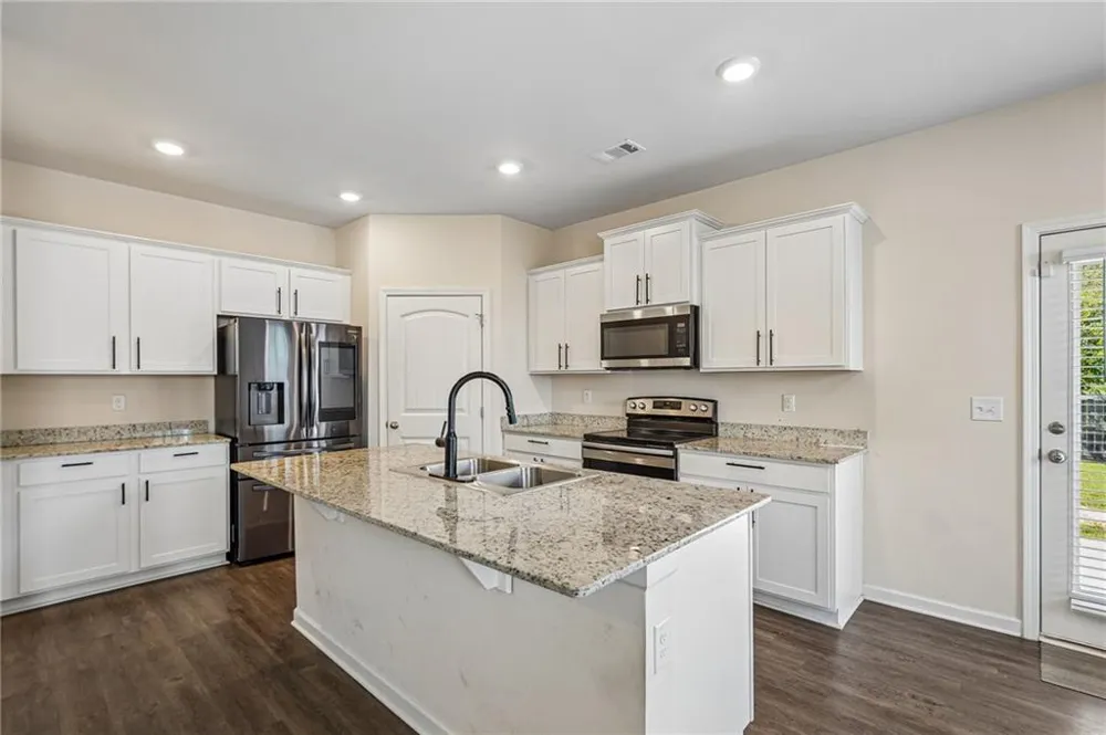 5184 Barberry Avenue Oakwood, GA 30566