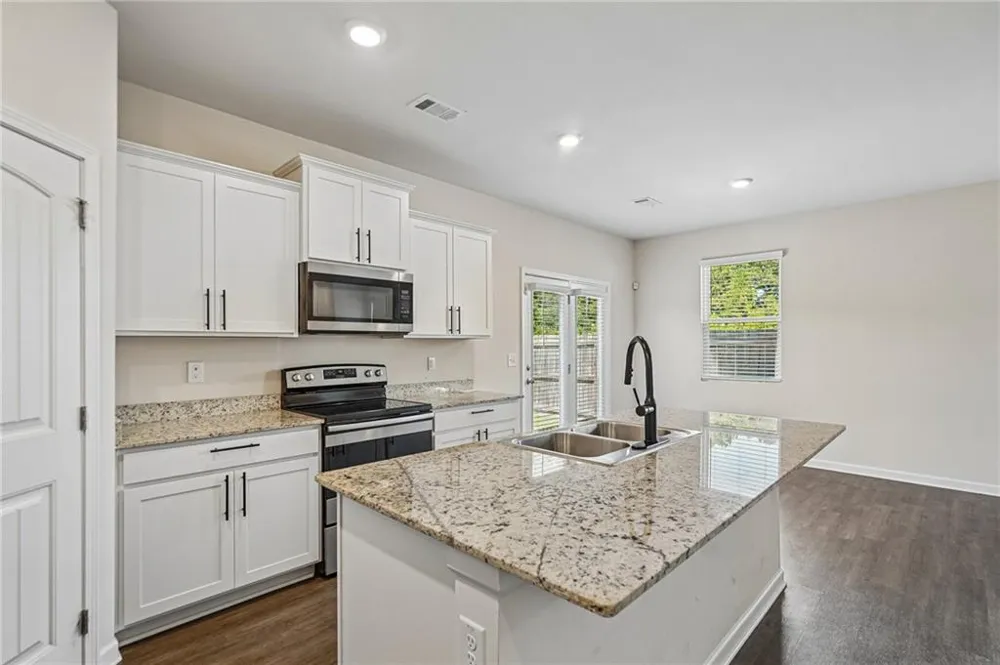 5184 Barberry Avenue Oakwood, GA 30566
