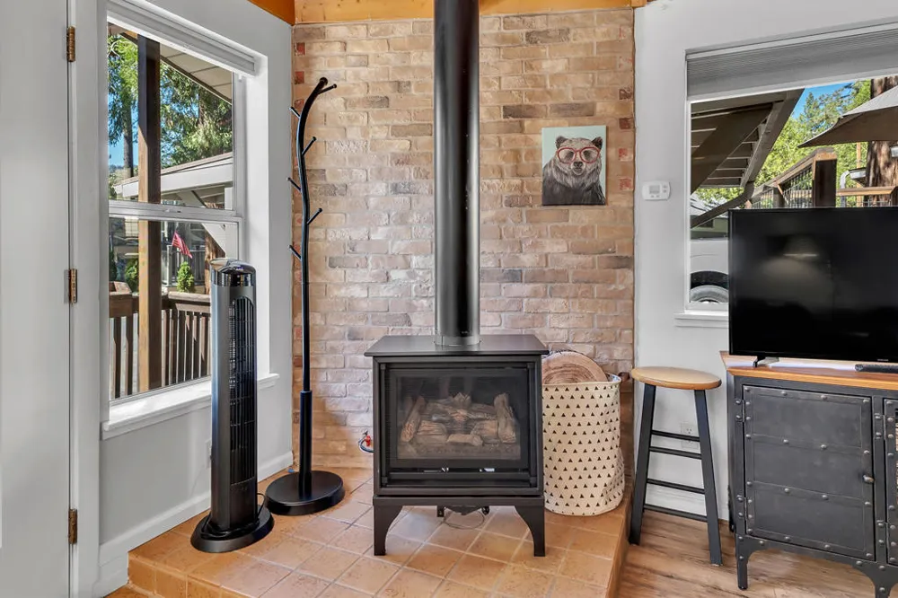25955 California 243 #28 Idyllwild, CA 92549