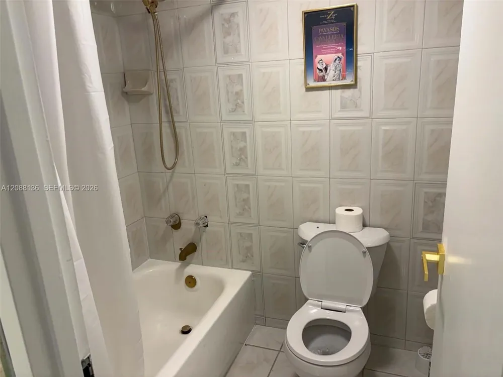 3725 S Ocean Dr #306 Hollywood, FL 33019