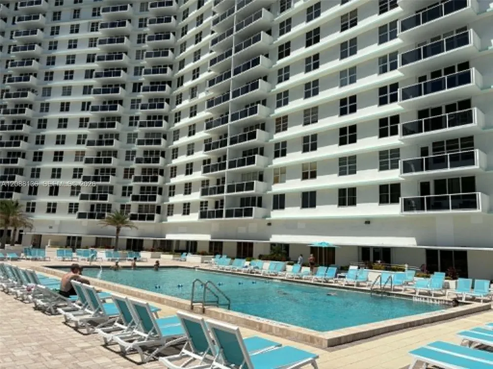 3725 S Ocean Dr #306 Hollywood, FL 33019