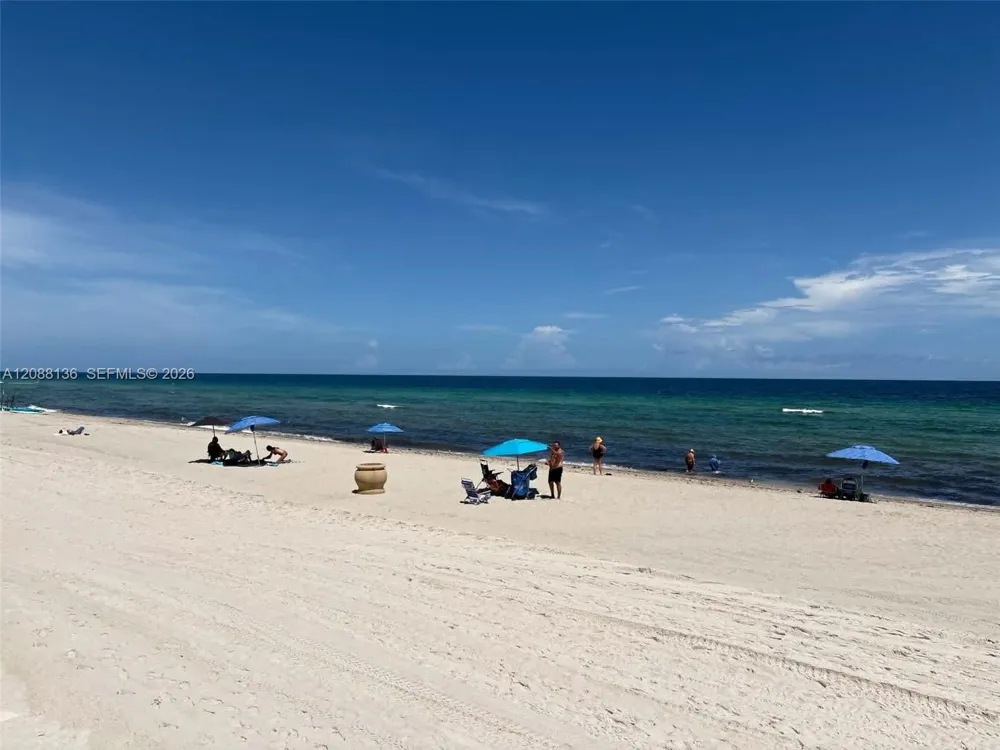 3725 S Ocean Dr #306 Hollywood, FL 33019